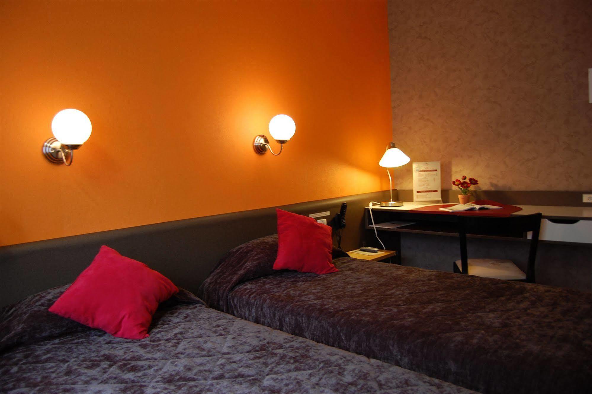 Logis Hotel Du Midi - Saint Etienne Sud Kültér fotó