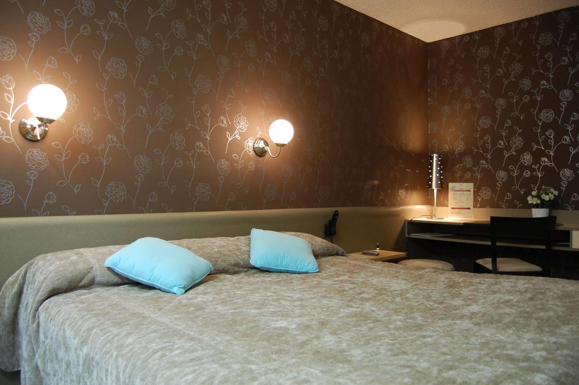 Logis Hotel Du Midi - Saint Etienne Sud Kültér fotó