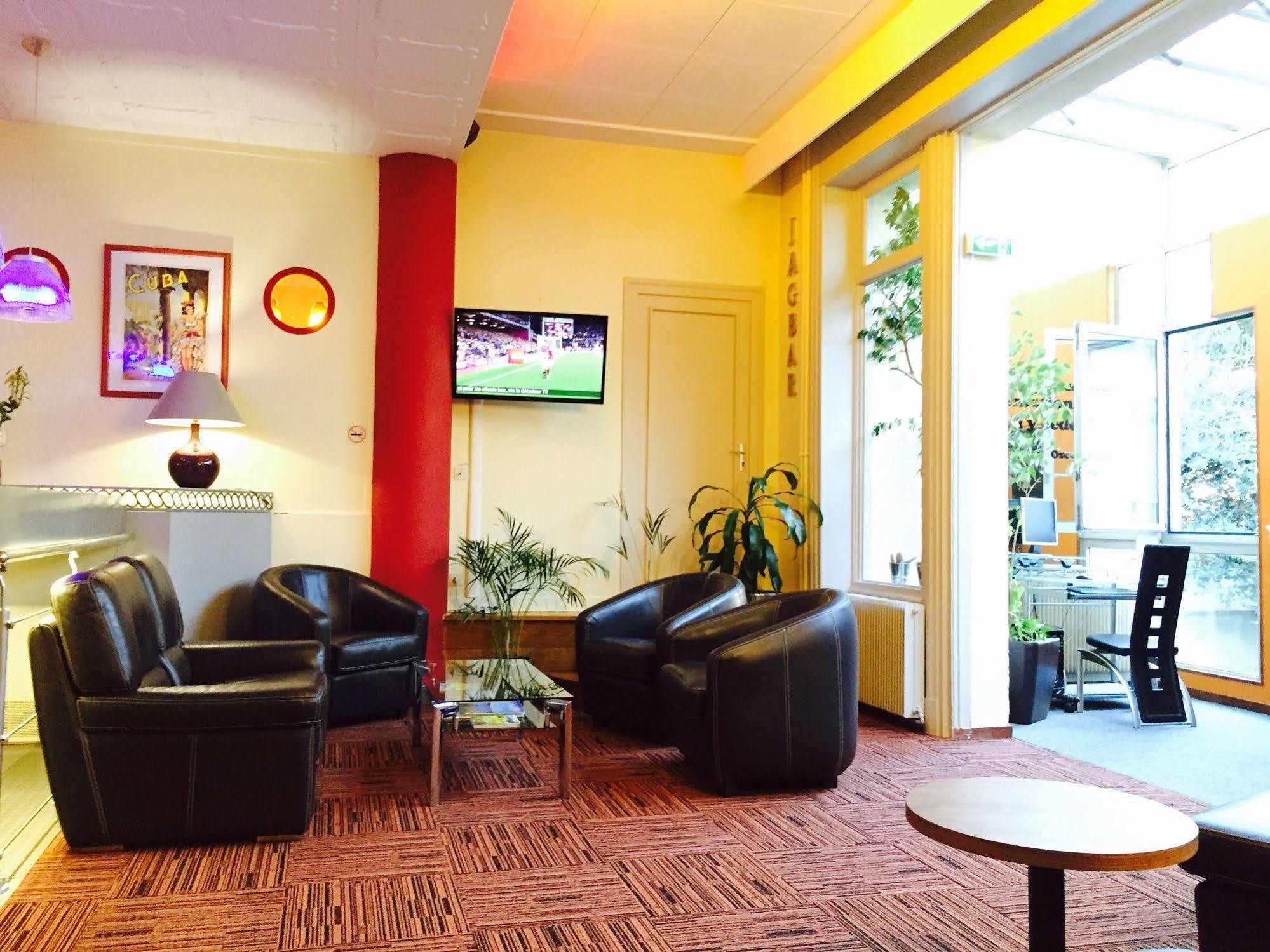Logis Hotel Du Midi - Saint Etienne Sud Kültér fotó