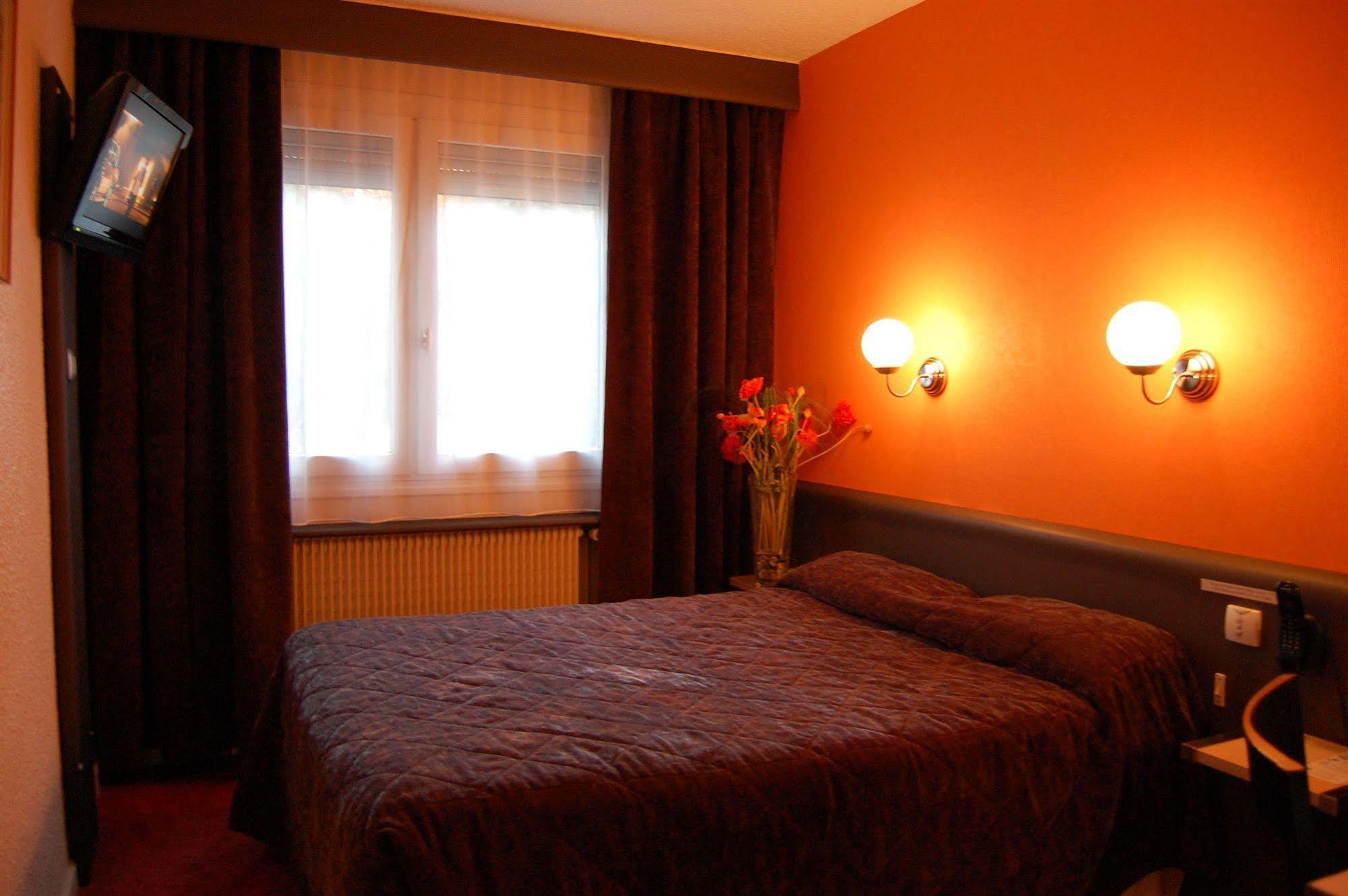Logis Hotel Du Midi - Saint Etienne Sud Kültér fotó